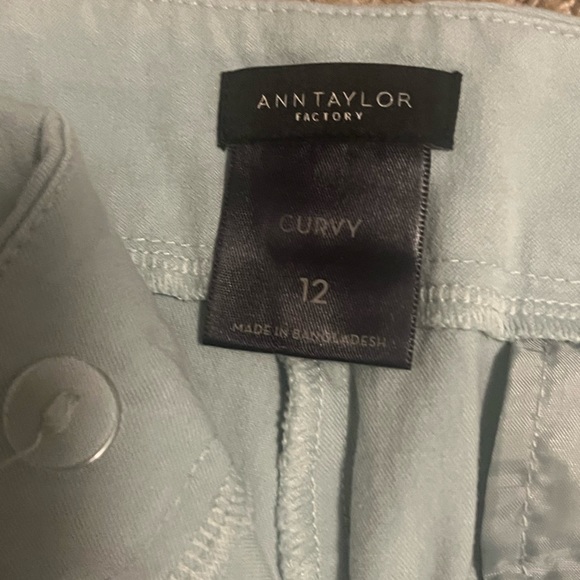 Ann Taylor Factory light blue capris size 12 curvy. - Picture 3 of 4